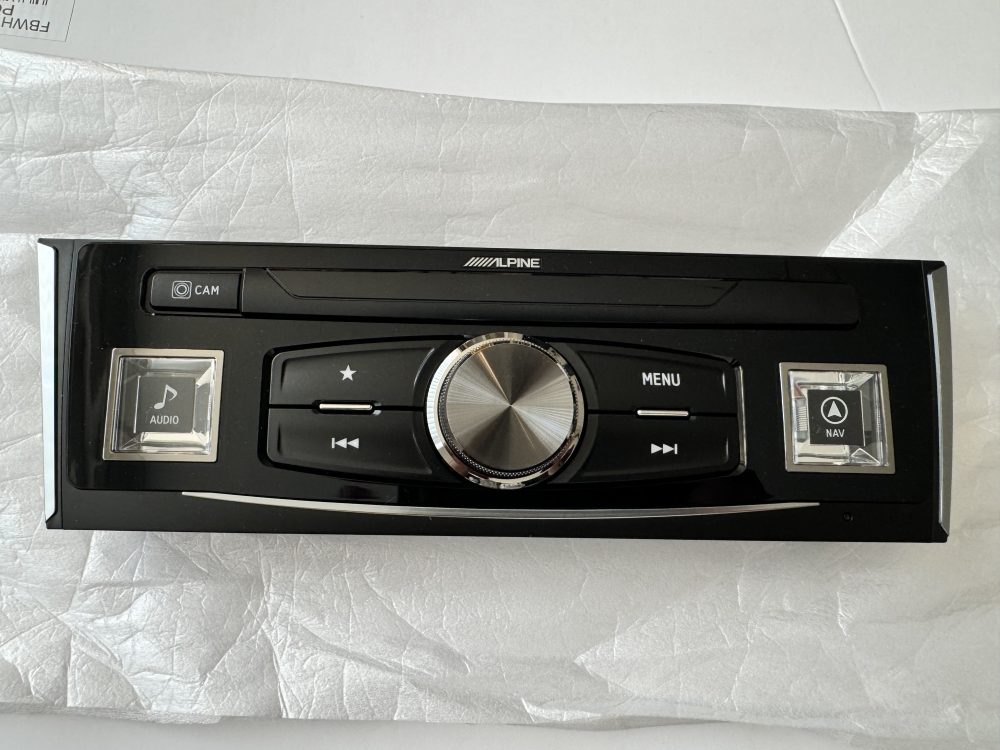 Alpine X703D-Q5 car radio stereo face front panel