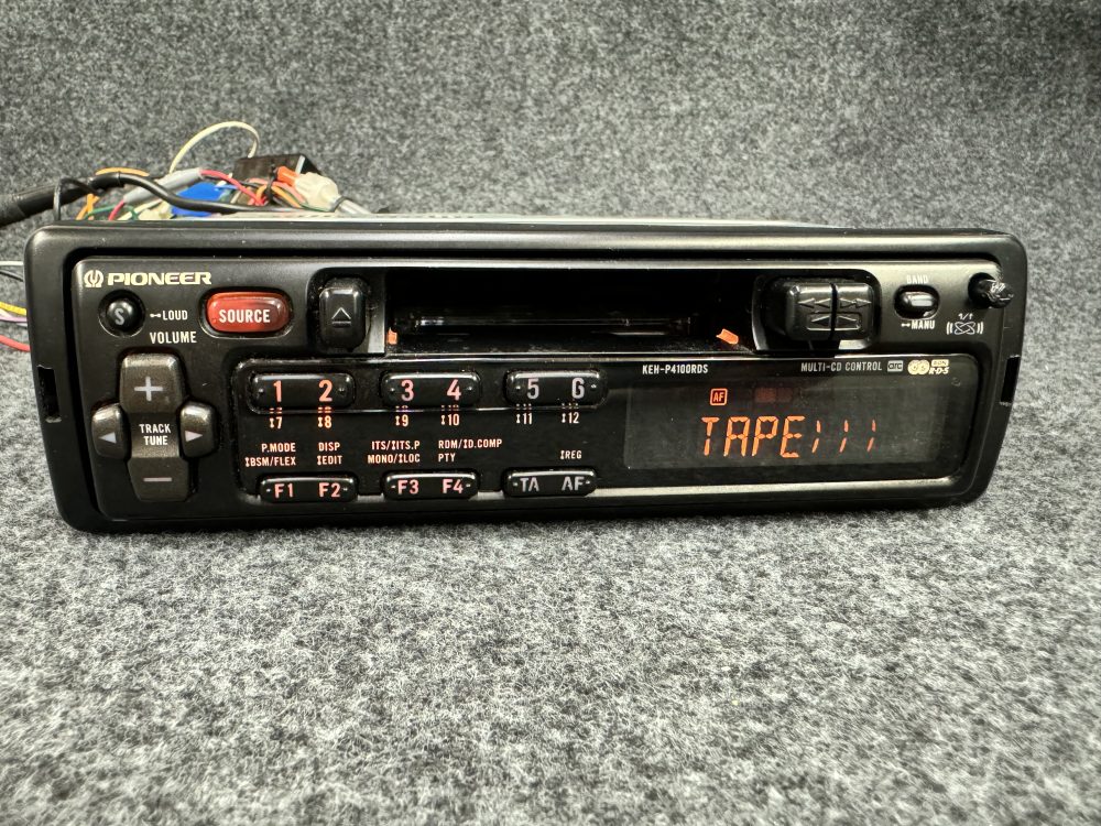 Pioneer Keh-P4100rds old car radio cassette player with Cd changer control - Image 3