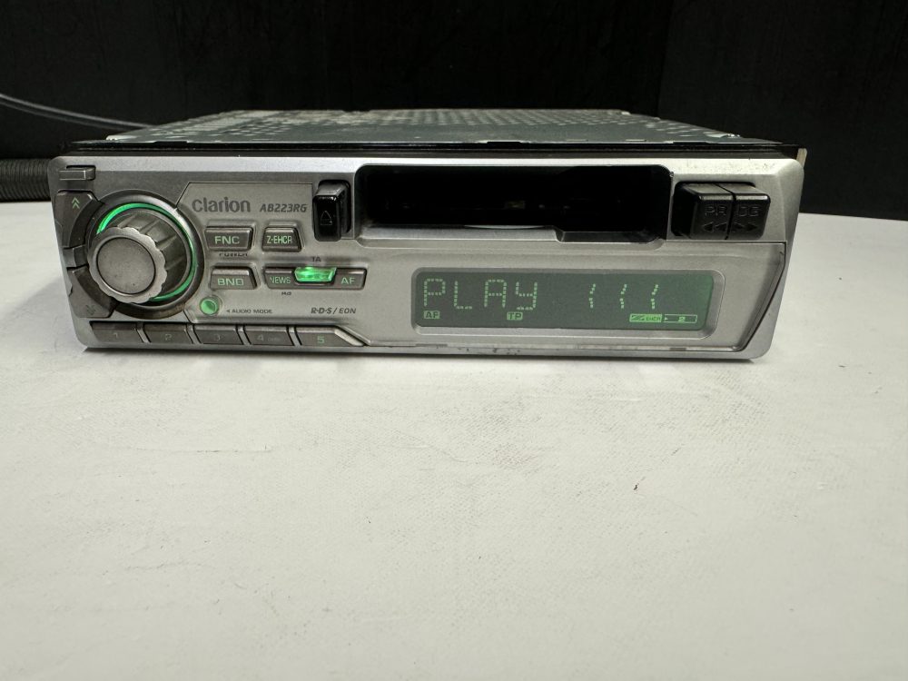 Clarion Arb223rg old car radio cassette player fitted in Some Suzuki - Image 3