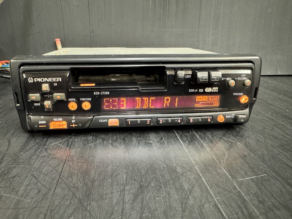 Pioneer Keh-2730 old car radio cassette player